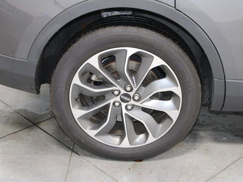 Used 2022 Lincoln Nautilus Reserve image 14