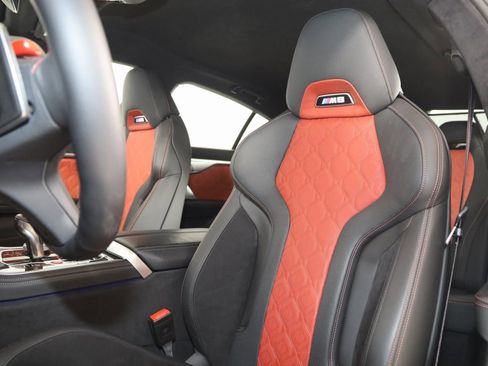 Used 2025 BMW M8 Competition image 34