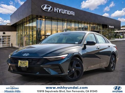 New 2026 Hyundai Elantra SEL Sport FWD image 1