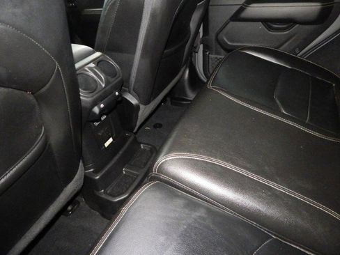 Used 2023 Jeep Wrangler Unlimited Sahara w/ Cold Weather Group image 24