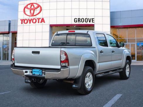 Used 2013 Toyota Tacoma 4x4 Double Cab w/ SR5 Pkg image 6