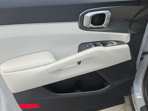 New 2026 Kia Sorento S FWD image 18