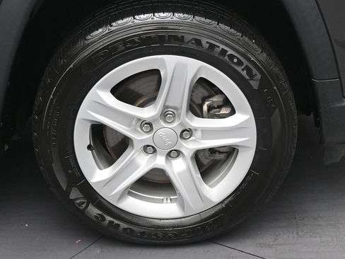 Used 2023 Jeep Compass Sport AWD/4WD image 32