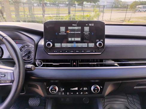 Used 2023 Mitsubishi Outlander SE image 62