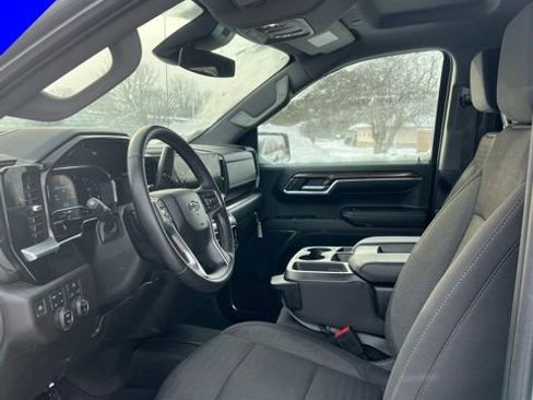 Used 2023 Chevrolet Silverado 1500 RST image 10