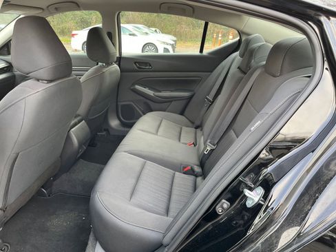 Used 2025 Nissan Altima 2.5 SV image 25