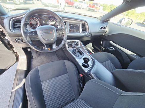 Used 2022 Dodge Challenger GT image 10