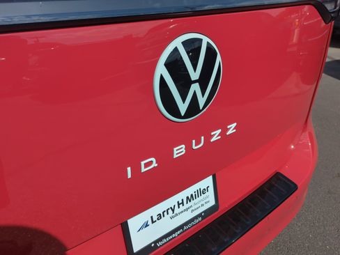 New 2025 Volkswagen ID. Buzz Pro S Plus image 22