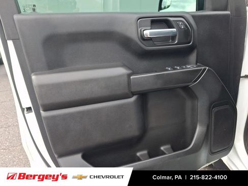 Certified 2020 Chevrolet Silverado 1500 Custom w/ Custom Value Package AWD/4WD image 15