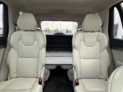 Certified 2023 Volvo XC90 B6 Ultimate w/ Protection Package Premier image 26