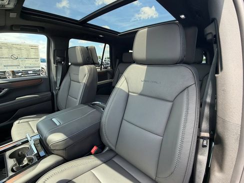 New 2026 GMC Yukon Denali w/ Advanced Technology Package AWD/4WD image 31