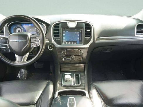 Used 2021 Chrysler 300 Touring L image 55