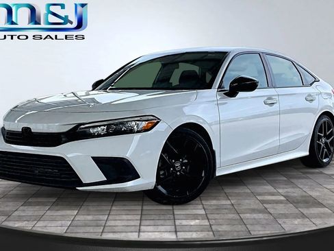 Used 2022 Honda Civic Sport image 1