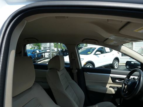 Used 2020 Honda CR-V LX image 28