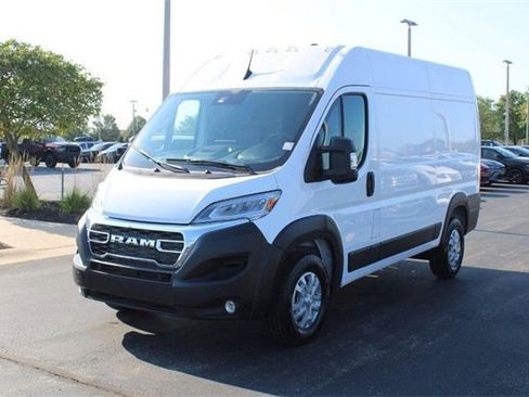 New 2024 RAM ProMaster 2500 w/ Quick Order Package 22H SLT+ image 8