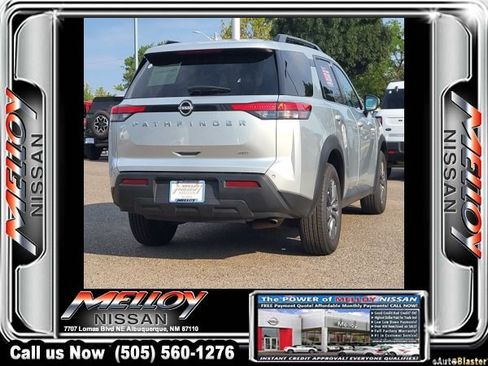 Certified 2025 Nissan Pathfinder SV AWD/4WD image 5