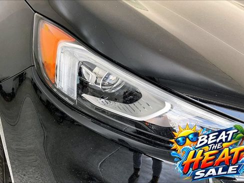 Used 2020 Ford Edge SEL w/ Cold Weather Package AWD/4WD image 36