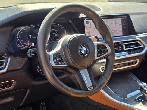 Used 2019 BMW X5 xDrive40i w/ M Sport Package AWD/4WD image 23