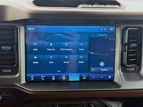 Used 2023 Ford Bronco Outer Banks AWD/4WD image 30