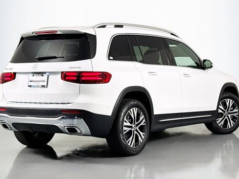 New 2026 Mercedes-Benz GLB 250 4MATIC image 11