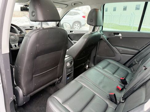Used 2017 Volkswagen Tiguan Sport image 20