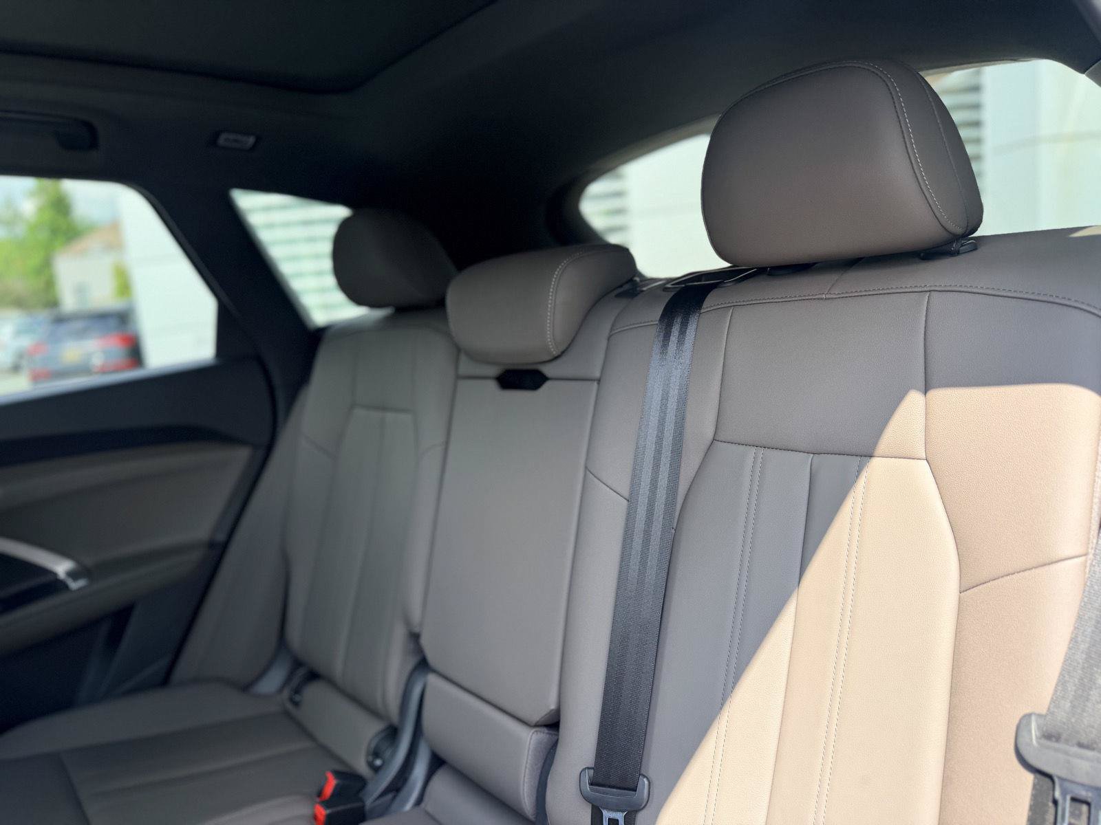Certified 2025 Audi Q5 Premium w/ Convenience Package AWD/4WD image 15