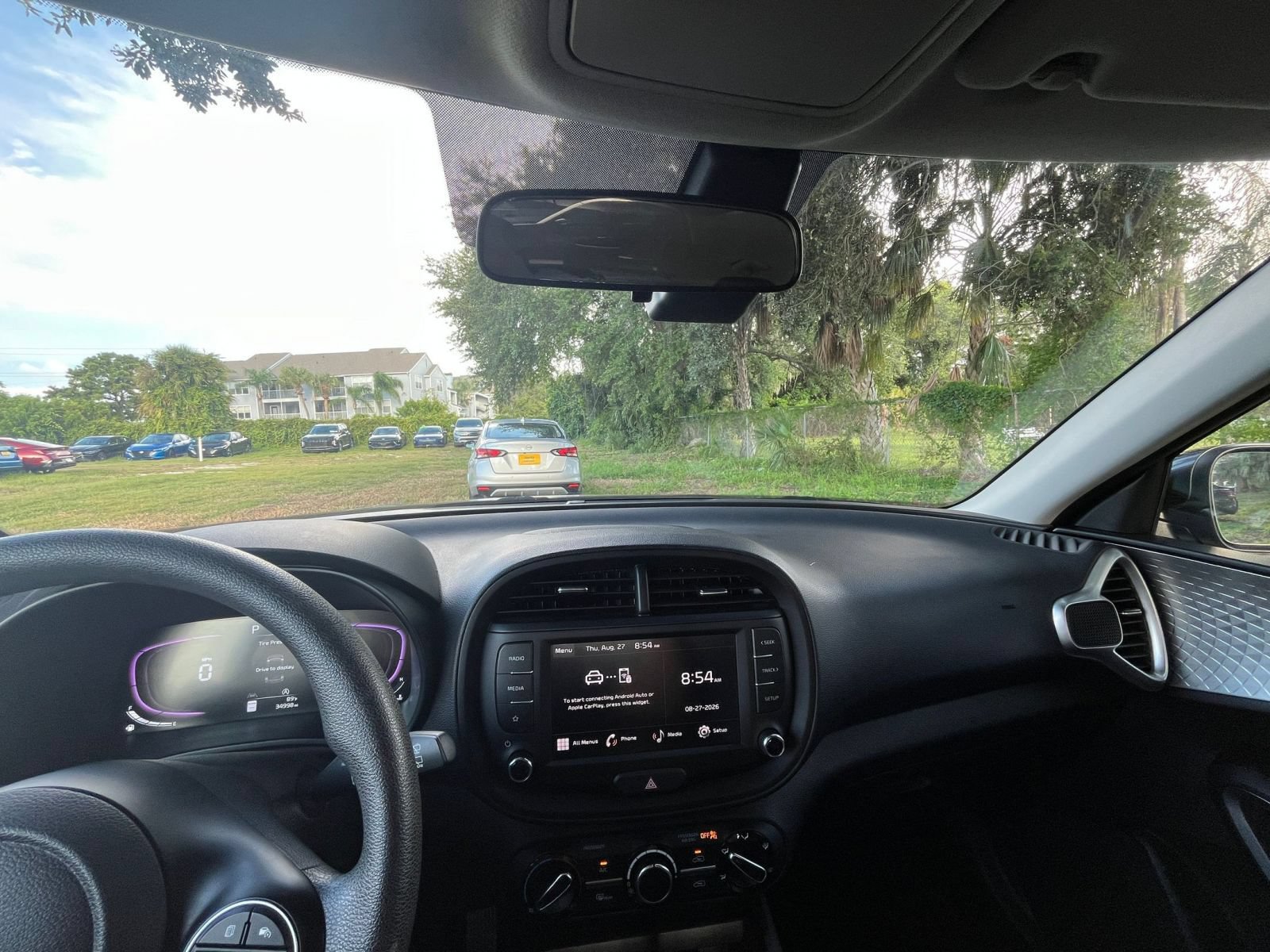 Used 2025 Kia Soul LX w/ LX Technology Package FWD image 31