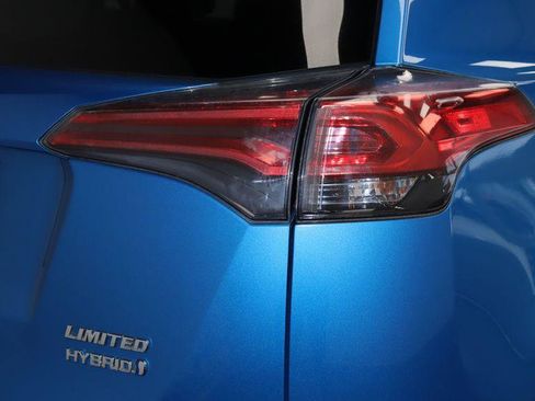 Used 2017 Toyota RAV4 Limited w/ Advanced Technology Package AWD/4WD image 14