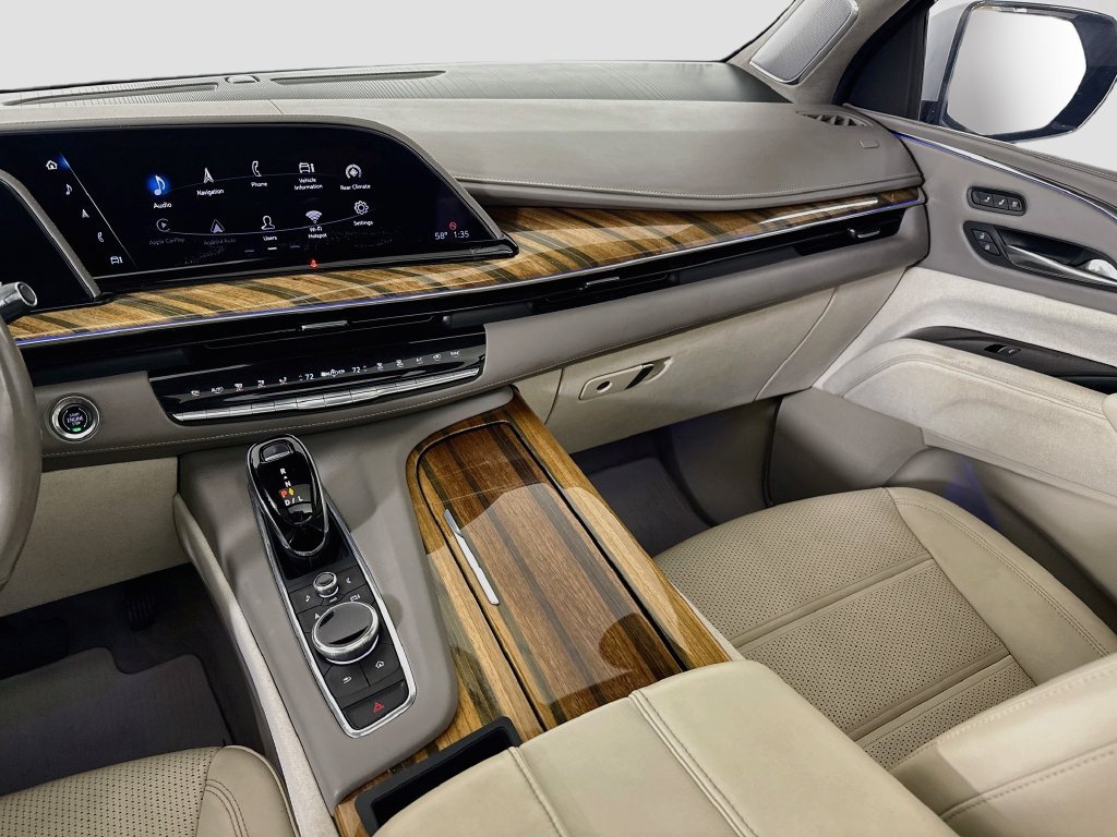 Used 2021 Cadillac Escalade Sport Platinum AWD/4WD image 25