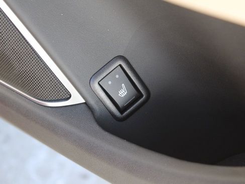 Used 2020 Maserati Levante S GranLusso image 25