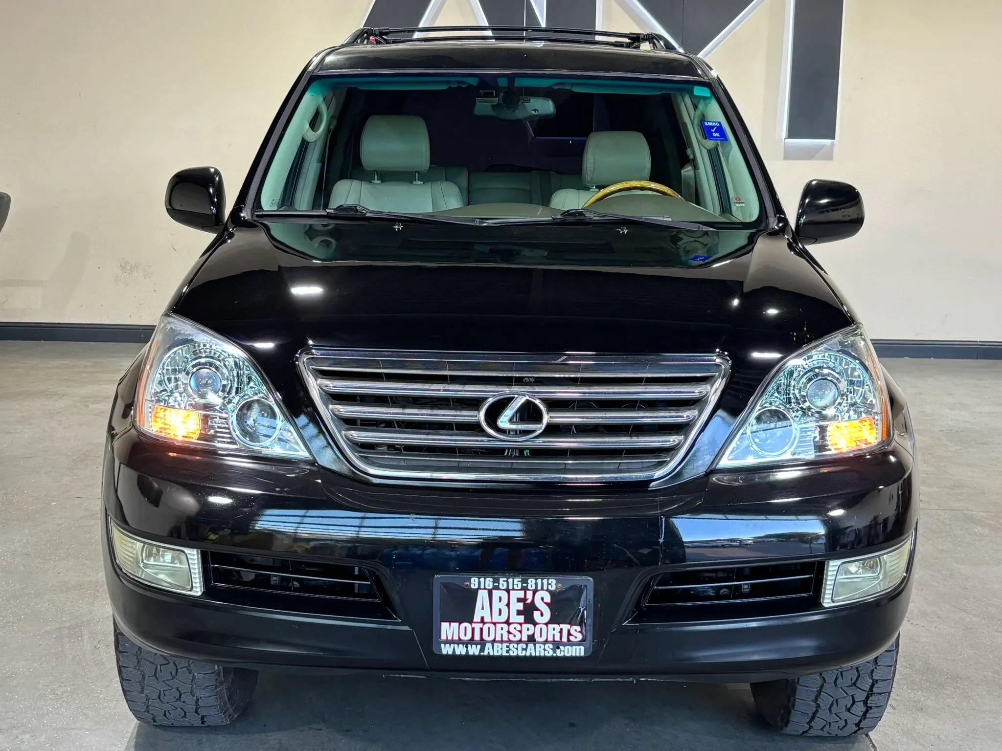 Used 2005 Lexus GX 470 w/ Preferred Accessory Pkg AWD/4WD image 3