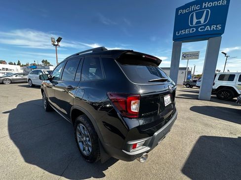 Used 2025 Honda Passport TrailSport image 19