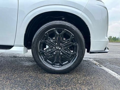 New 2027 INFINITI QX80 Sensory AWD/4WD image 9