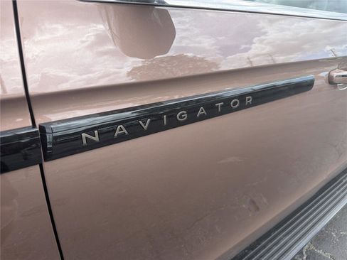 New 2026 Lincoln Navigator L Black Label image 43