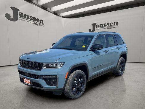New 2026 Jeep Grand Cherokee Limited w/ Limited Altitude Package AWD/4WD image 8