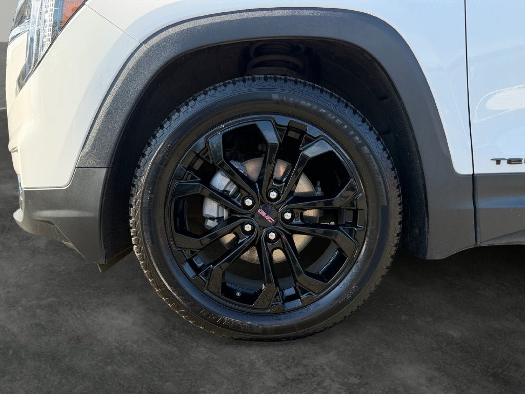 Used 2022 GMC Terrain SLT w/ Tech Package AWD/4WD image 5