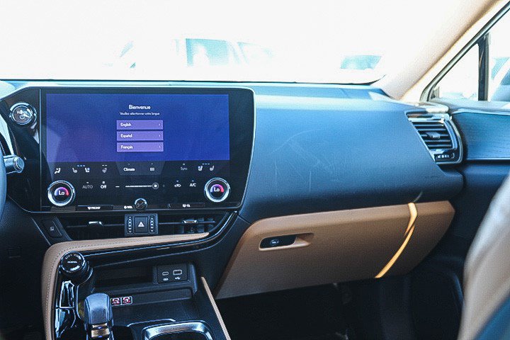 Used 2024 Lexus NX 450h+ AWD w/ Vision Package image 13