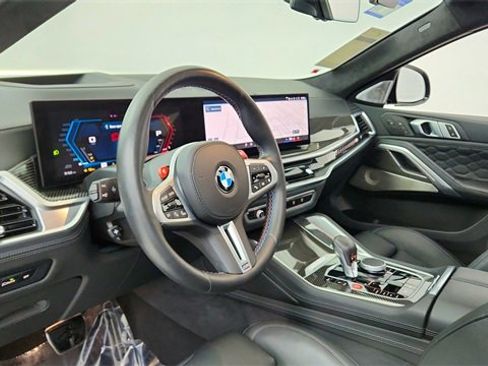 Used 2025 BMW X6 M Competition w/ Executive Package image 18