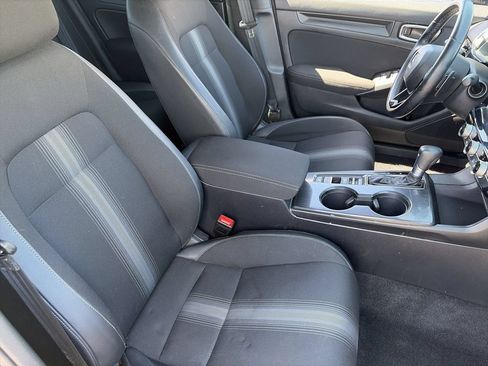 Used 2025 Honda Civic Sport image 10