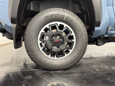 New 2026 Toyota Tacoma TRD Off-Road w/ TRD Off Road Upgrade Package AWD/4WD image 8