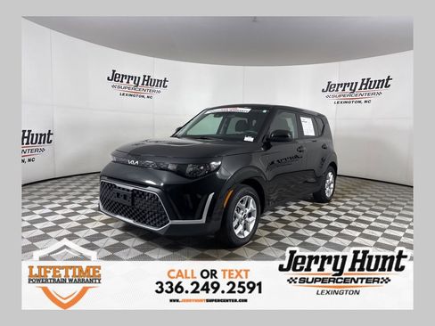 Used 2025 Kia Soul S image 1