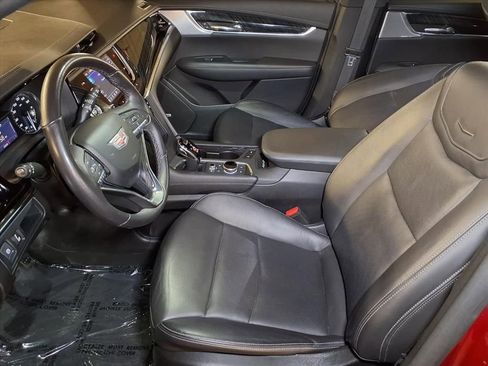 Certified 2022 Cadillac XT6 Premium Luxury image 14