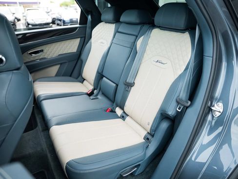 Used 2021 Bentley Bentayga Speed AWD/4WD image 35
