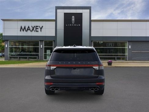 New 2026 Lincoln Aviator AWD image 49