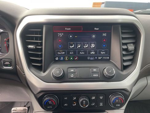 Used 2023 GMC Acadia SLT w/ Technology Package image 24