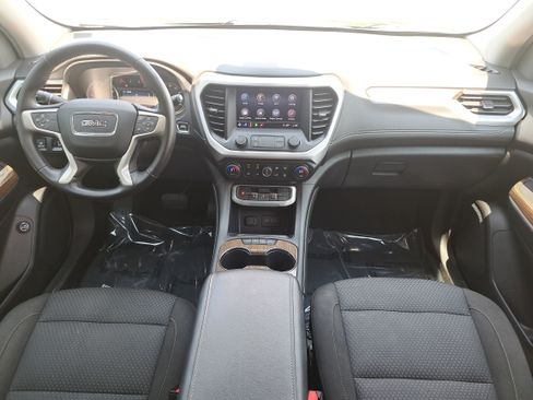Used 2020 GMC Acadia SLE w/ Driver Convenience Package FWD image 9