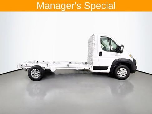 Used 2025 RAM ProMaster 3500 w/ Quick Order Package 22G SLT FWD image 8
