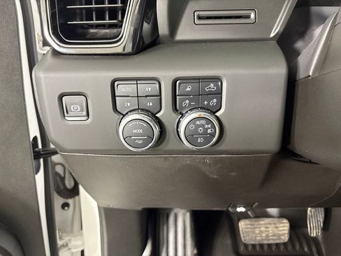 Used 2025 GMC Sierra 1500 AT4 AWD/4WD image 28