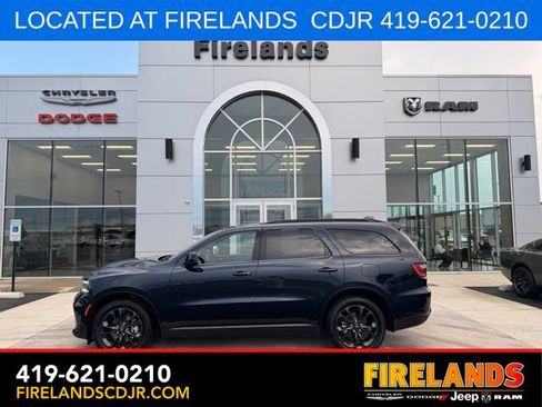 Used 2023 Dodge Durango R/T w/ Blacktop Package AWD/4WD image 2