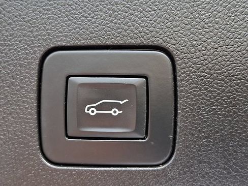 Used 2023 Buick Encore GX Essence w/ Experience Buick Package AWD/4WD image 30